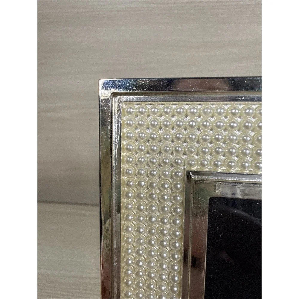 Lenox Jubilee Pearl Frame w/ Silver Tone Borders Accents 5x7